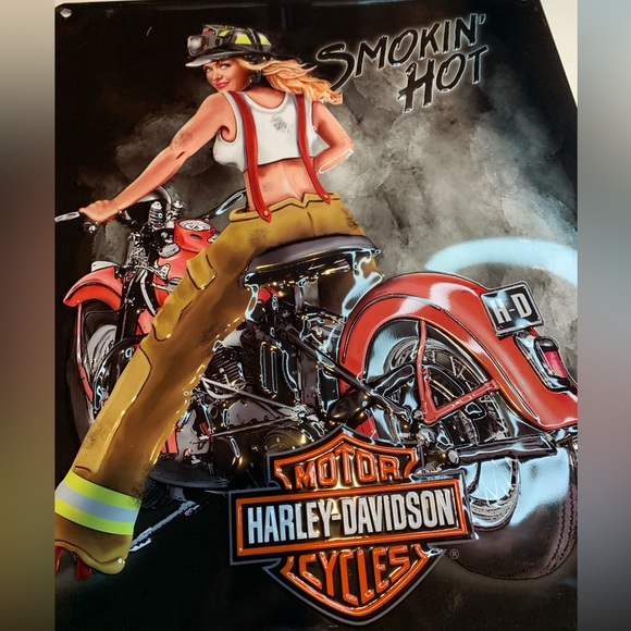 Rare Vintage Harley-Davidson Metal Sign - Iconic Collectible for Enthusiasts - Picture 3 of 5